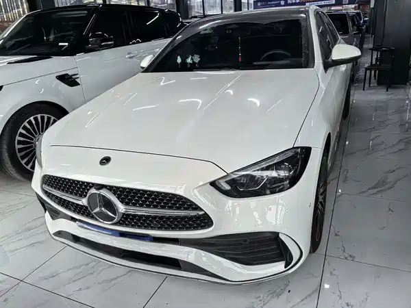 Mercedes-Benz C-Class 2024