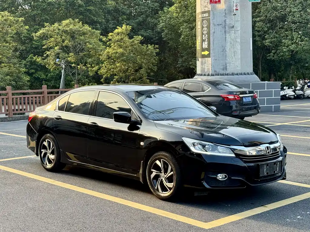Honda Accord 2018 — фото 4
