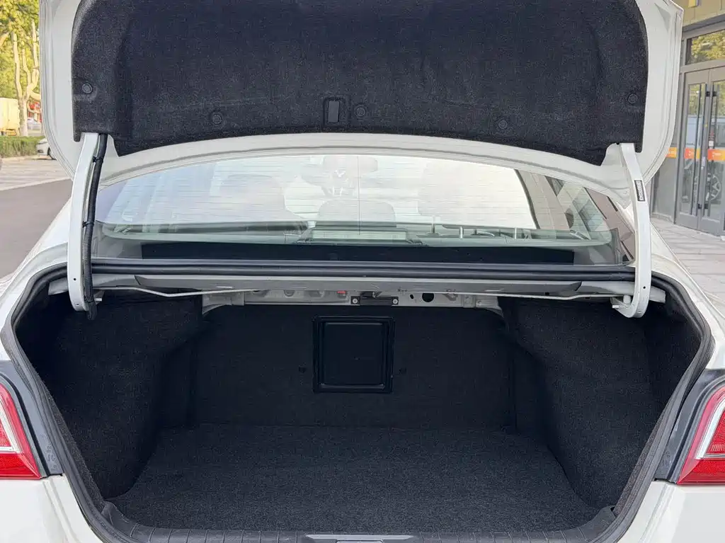 Nissan Teana 2015 — фото 13