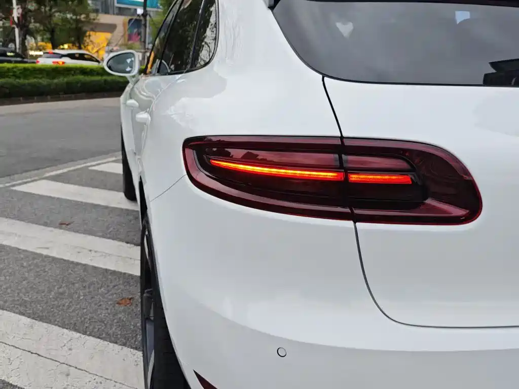 Porsche Macan 2015 — фото 15