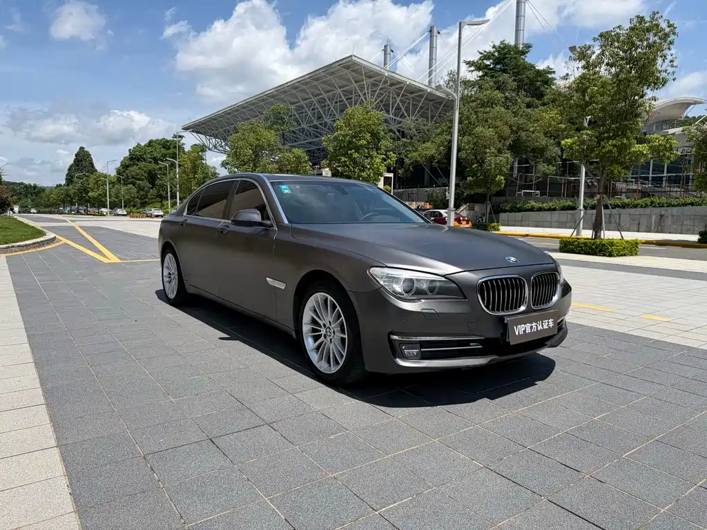 BMW 7 Series 2015 — фото 4
