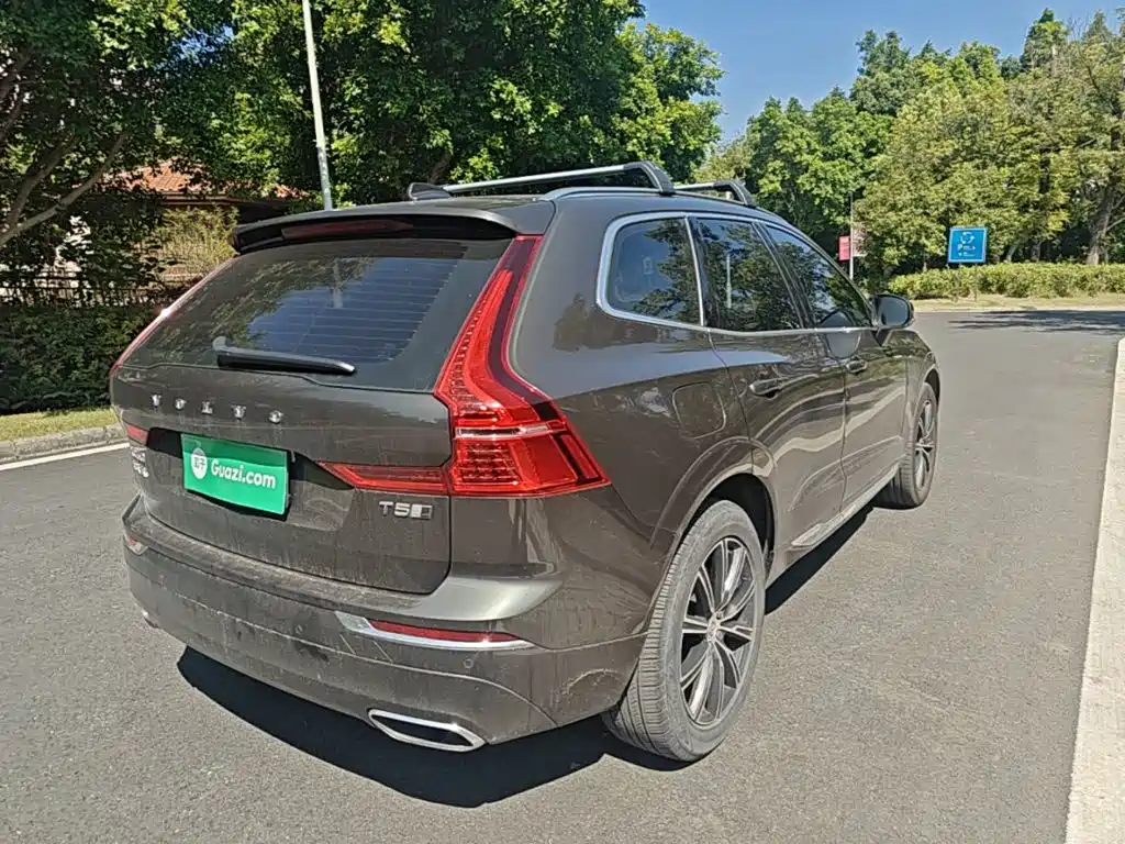 Volvo XC60 2018 — фото 7