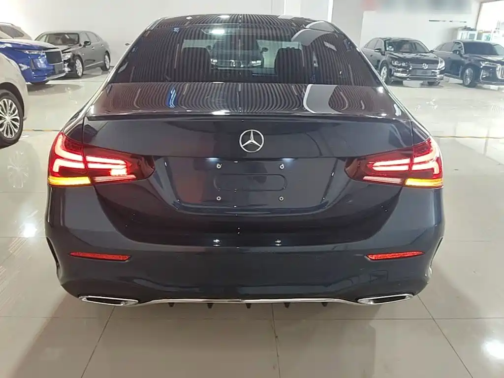 Mercedes-Benz A-Class 2019 — фото 6
