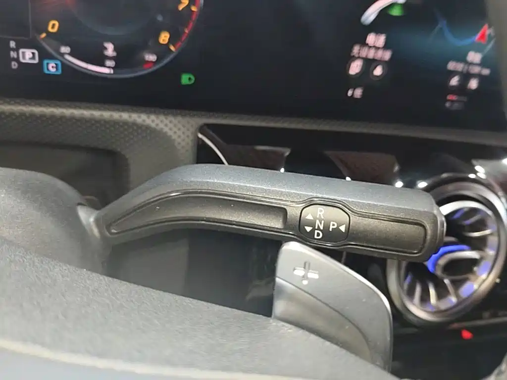 Mercedes-Benz A-Class 2019 — фото 14