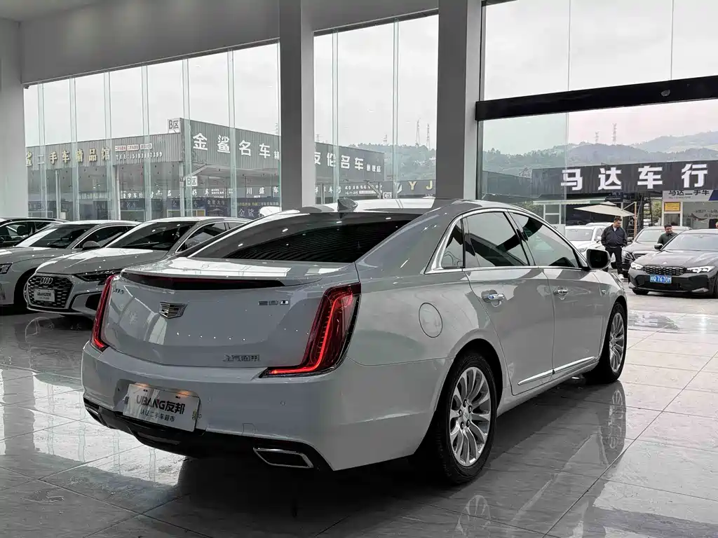 Cadillac XTS 2019 — фото 4