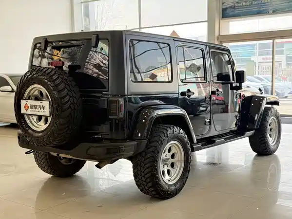 Jeep Wrangler 2015