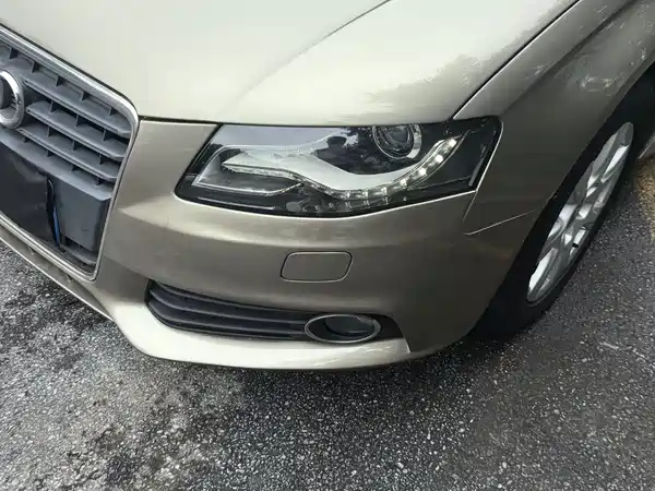 Audi A4L 2011