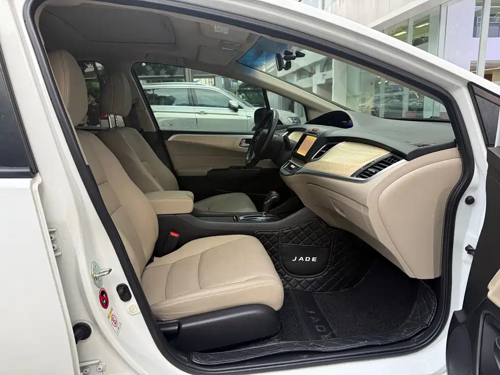Honda Jade 2014 — фото 12