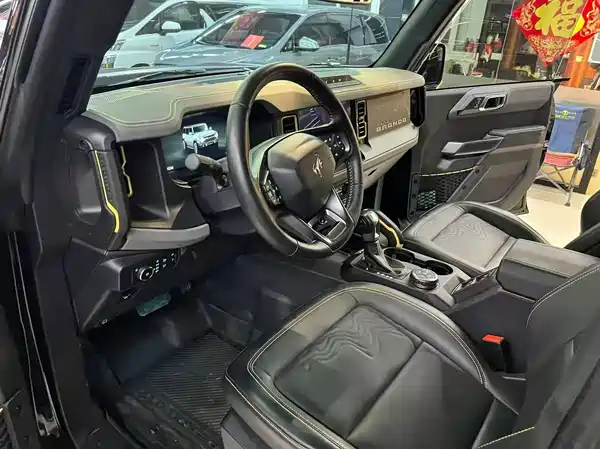 Ford Bronco 2025