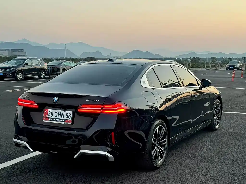 BMW 5 Series 2025