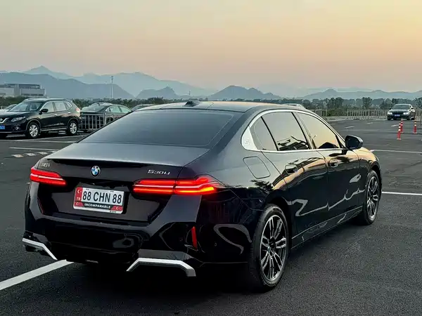 BMW 5 Series 2025