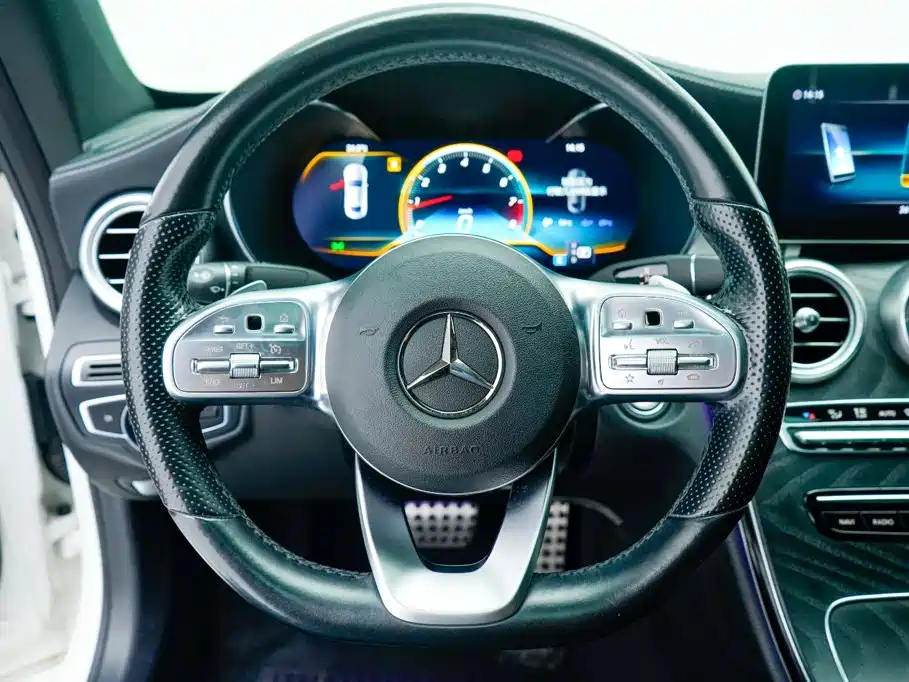 Mercedes-Benz C-Class 2021 — фото 10