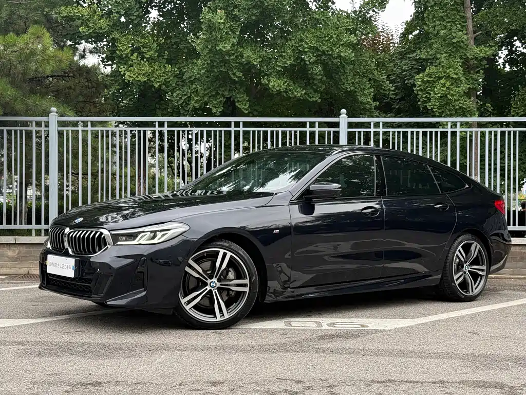 BMW 6 Series GT 2024 — фото 1