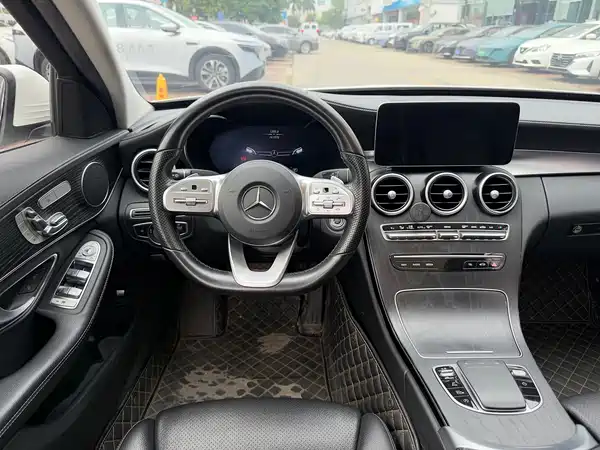Mercedes-Benz C-Class 2021