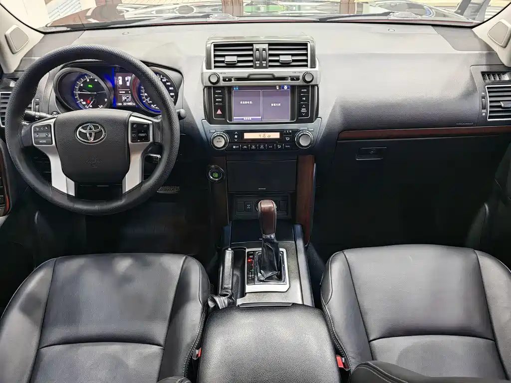 Toyota Prado 2016 — фото 9