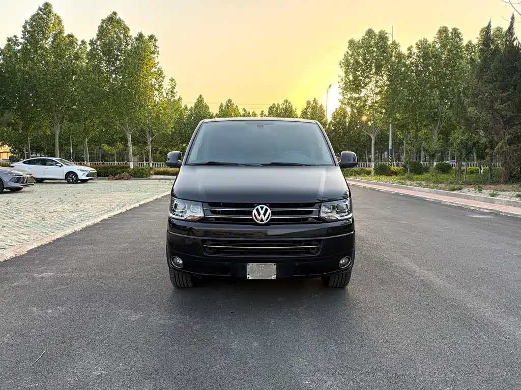 Volkswagen Multivan 2015 — фото 2