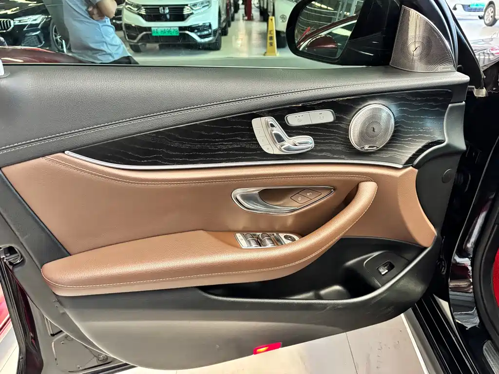 Mercedes-Benz E-Class 2018 — фото 6
