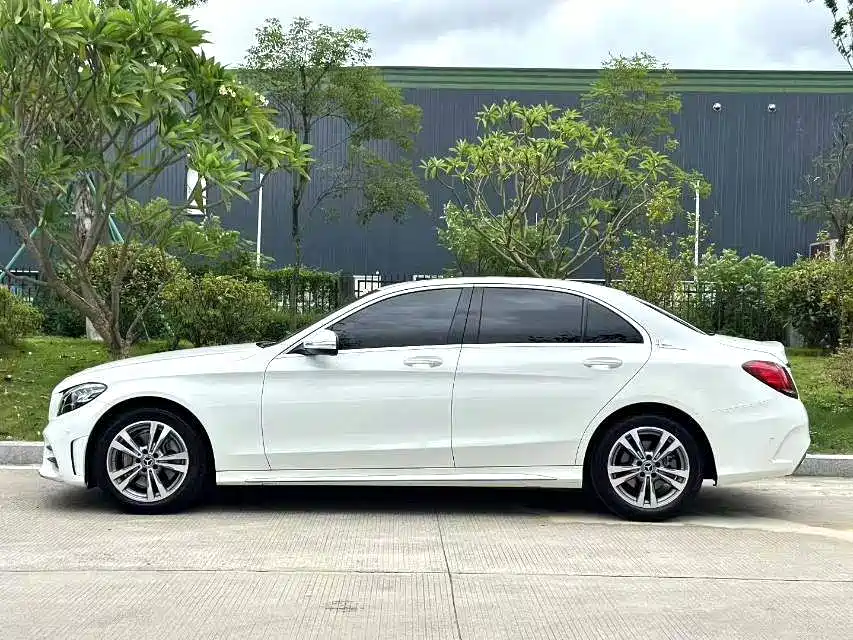 Mercedes-Benz C-Class 2017 — фото 6