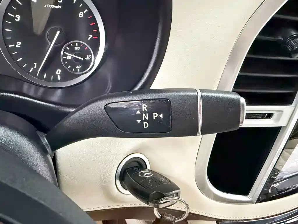 Mercedes-Benz Vito 2020 — фото 17