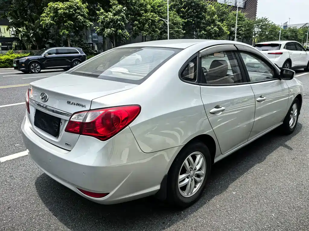 Hyundai Joyful 2013