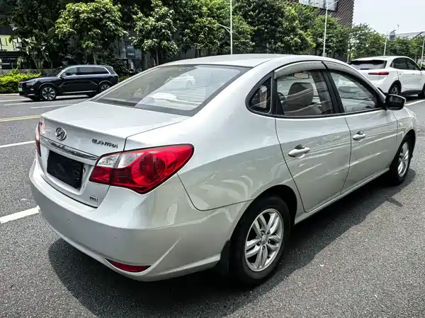 Hyundai Yuedong 2013