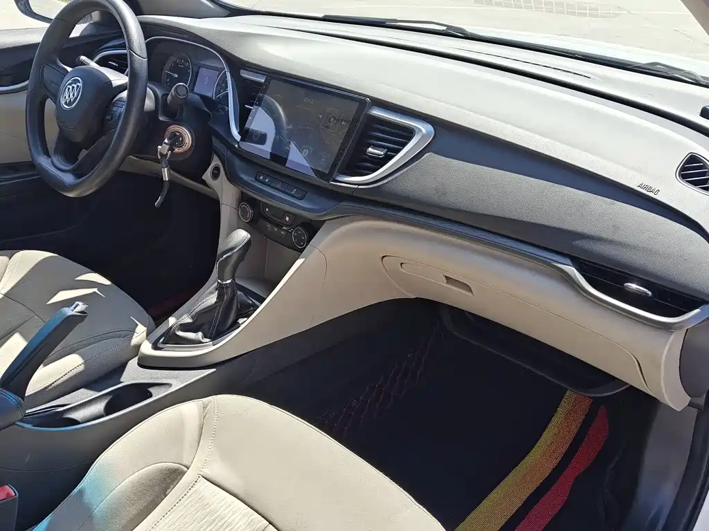 Buick Excelle 2015 — фото 8