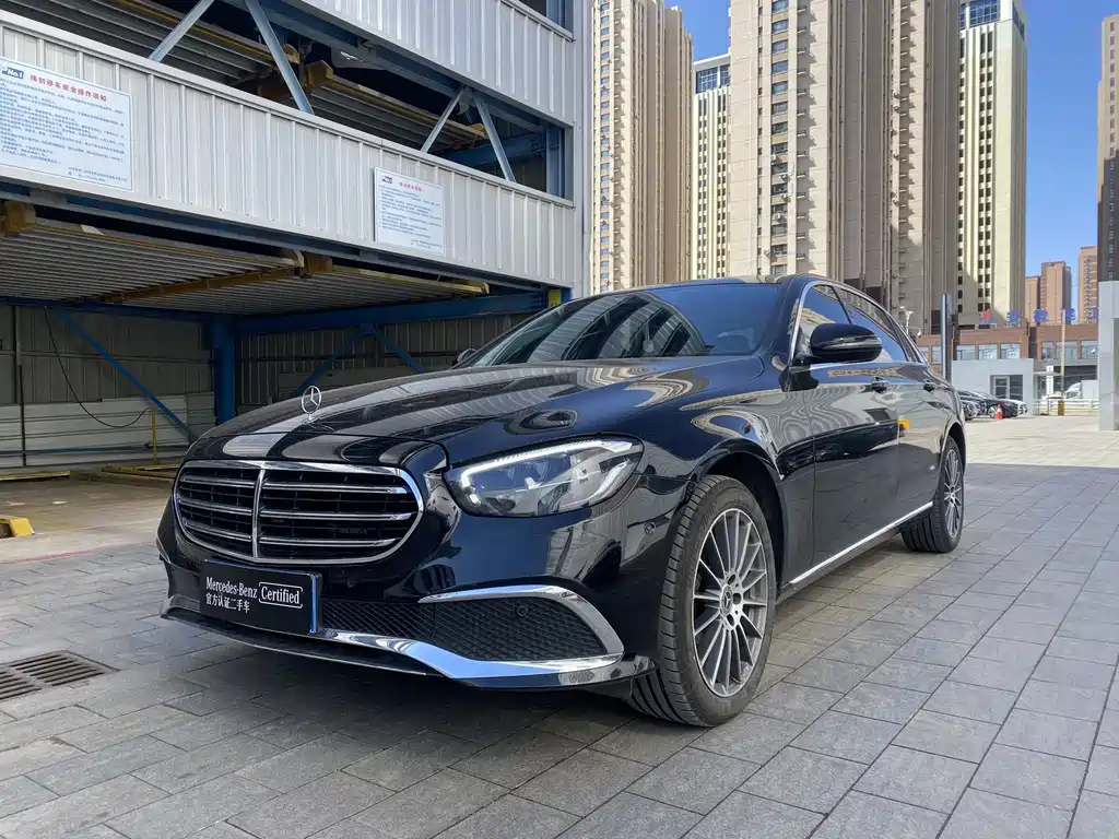 Mercedes-Benz E-Class 2023 — фото 1