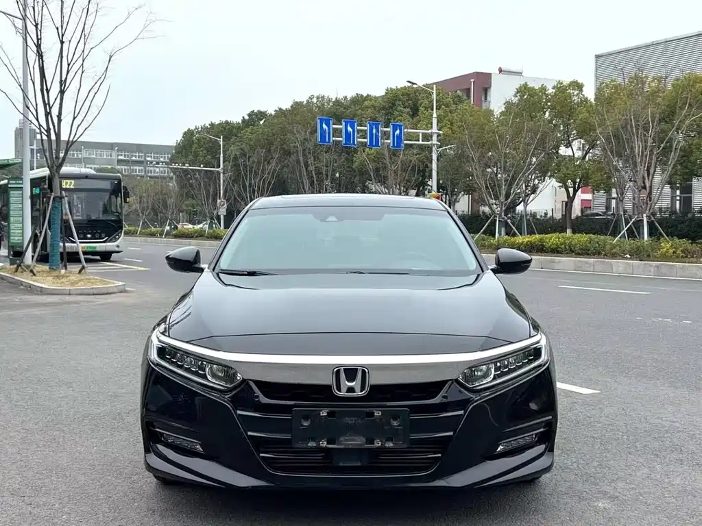 Honda Accord 2021 — фото 2