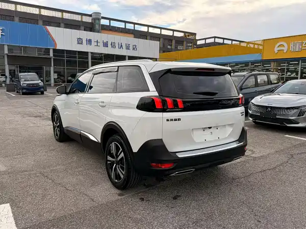 Peugeot 5008 2023