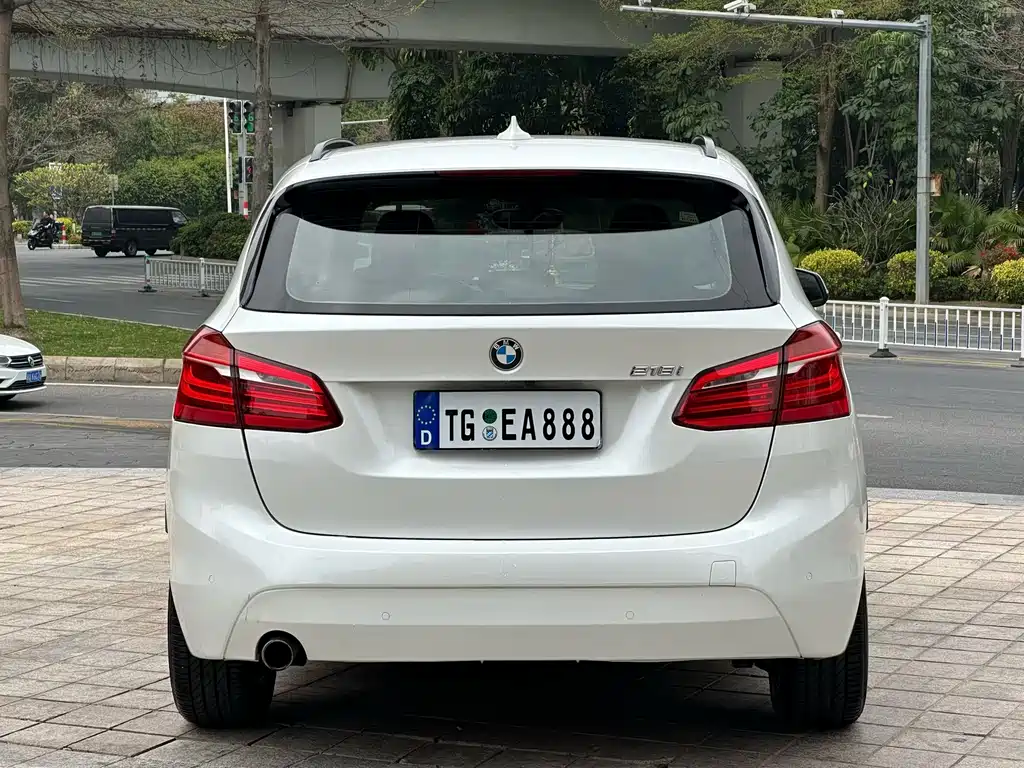 BMW 2 Series Active Tourer 2016 — фото 5