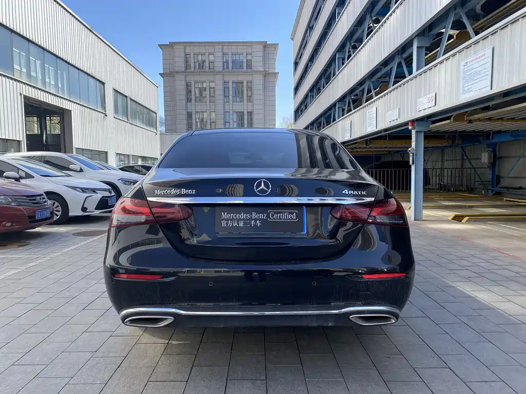 Mercedes-Benz E-Class 2023 — фото 10