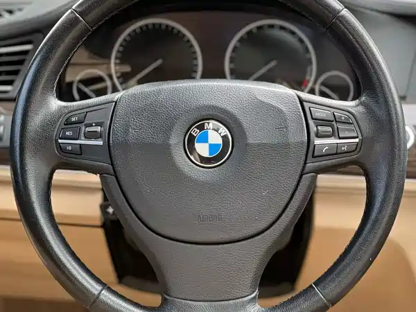 BMW 7 Series 2011