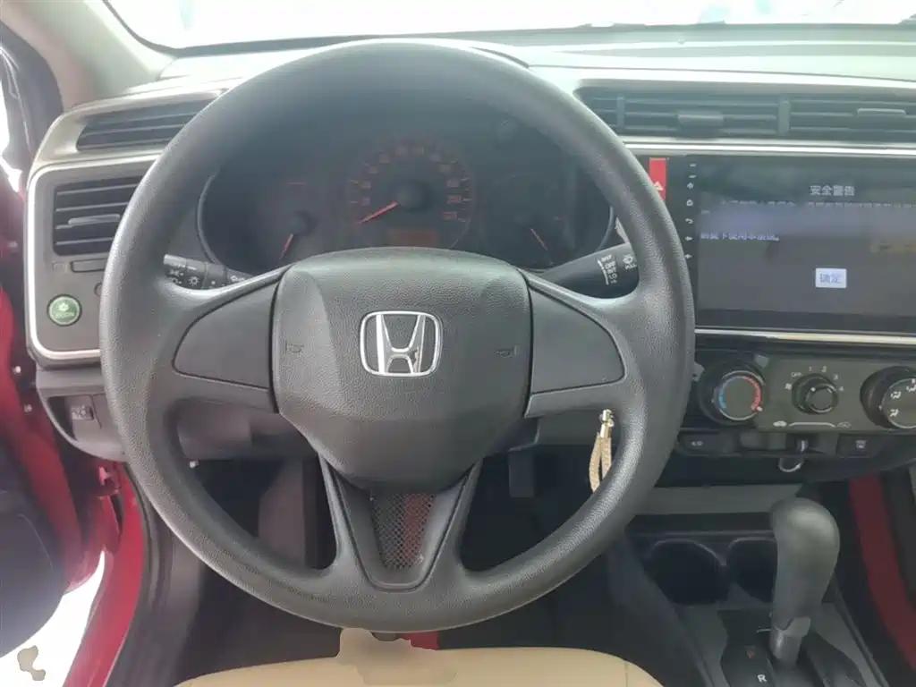 Honda City 2017 — фото 11