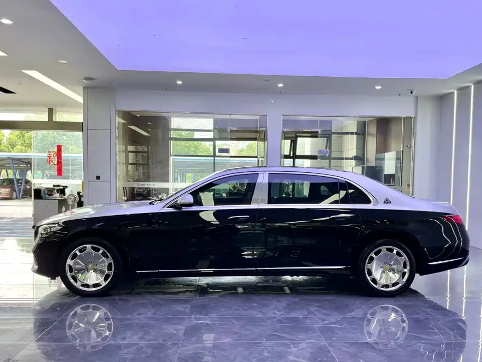 Mercedes-Benz Maybach S-Class 2022 — фото 4