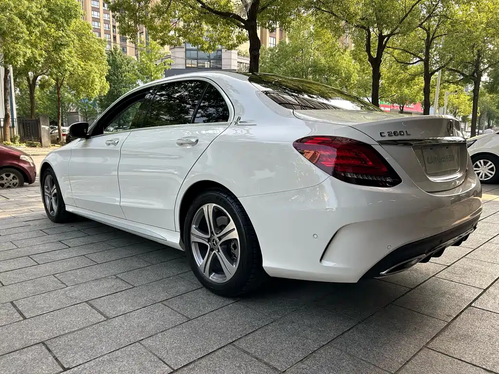 Mercedes-Benz C-Class 2020 — фото 16