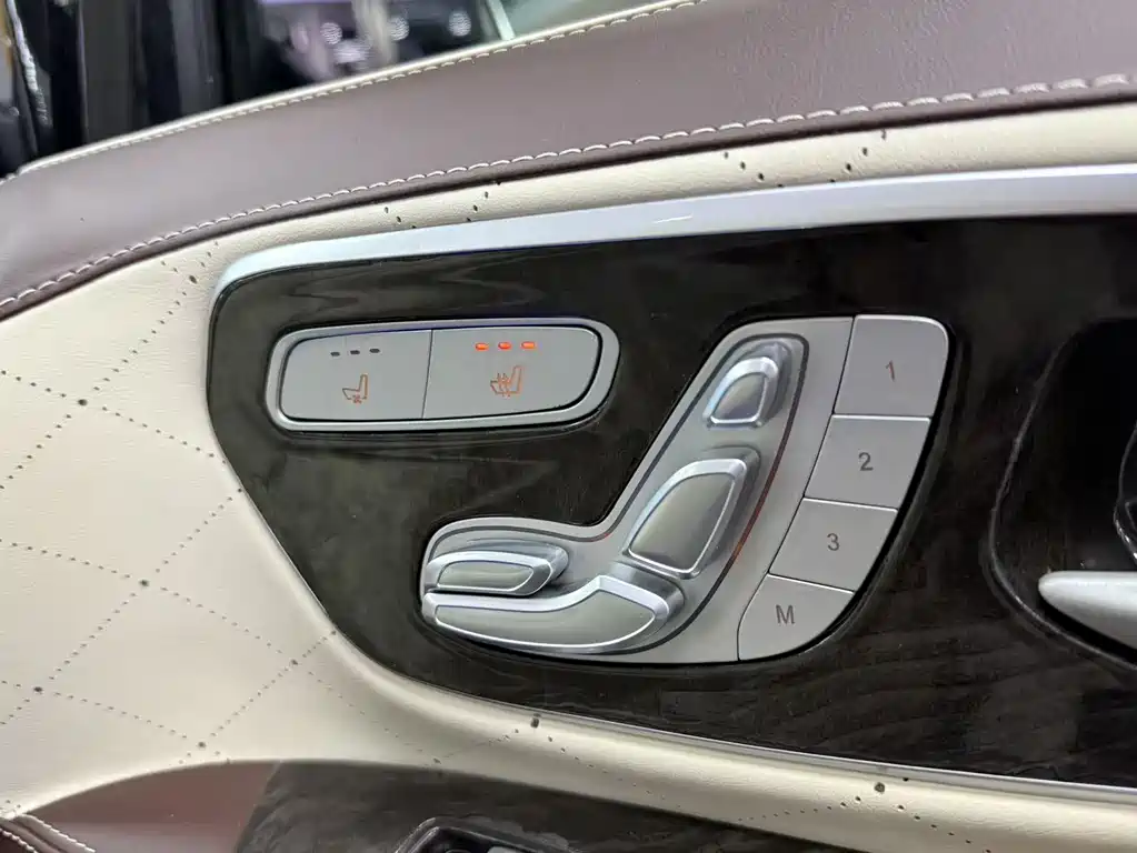 Mercedes-Benz Vito 2022 — фото 16