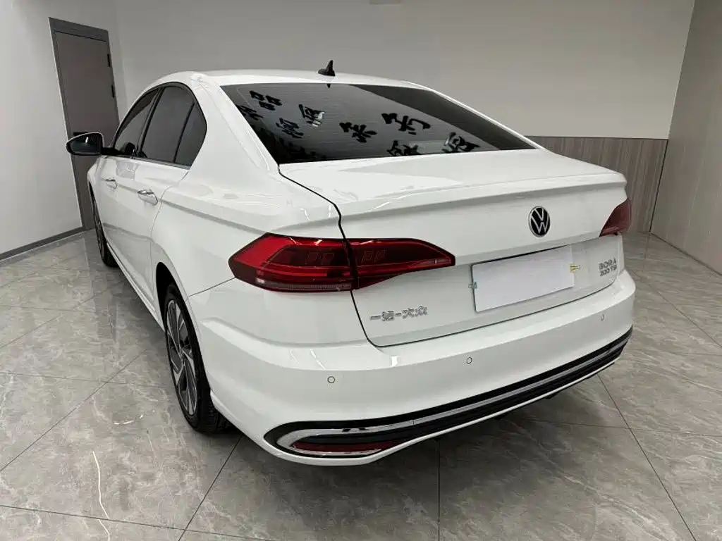 Volkswagen Bora 2023