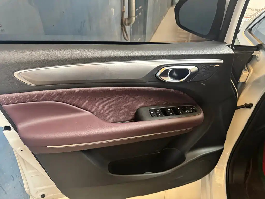 GAC Trumpchi M6 2023 — фото 3