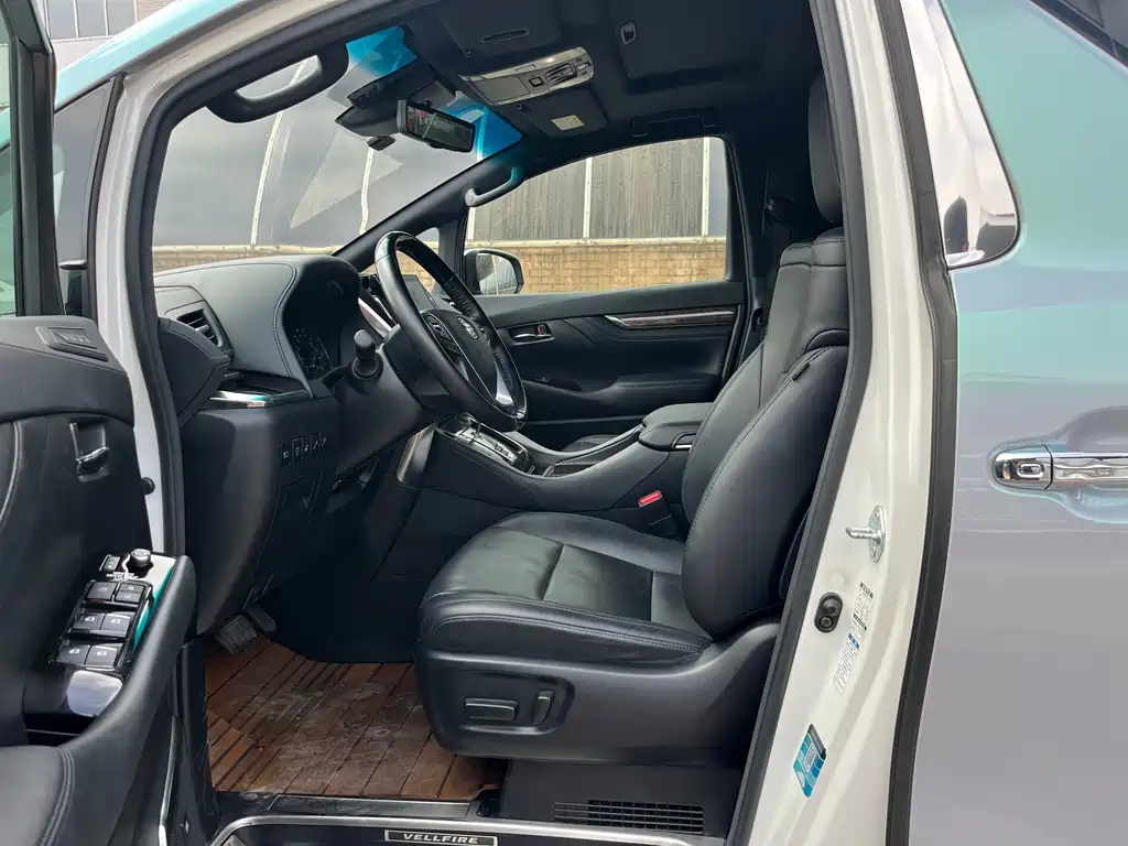 Toyota Vellfire 2021