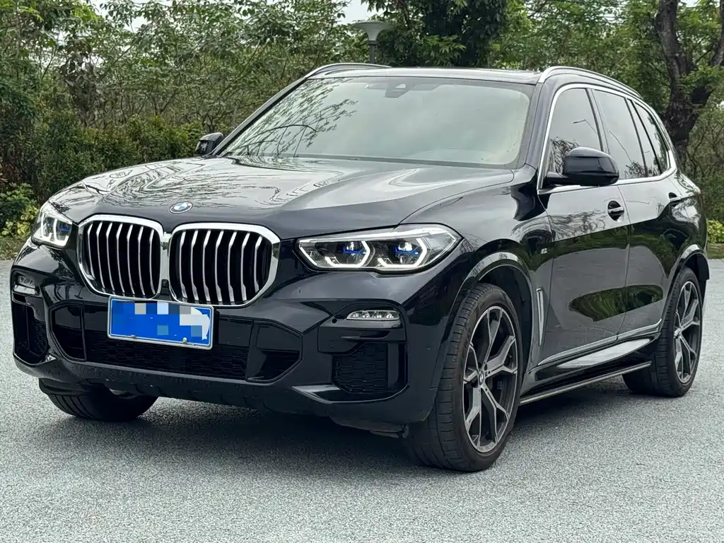 BMW X5 2021 — фото 1