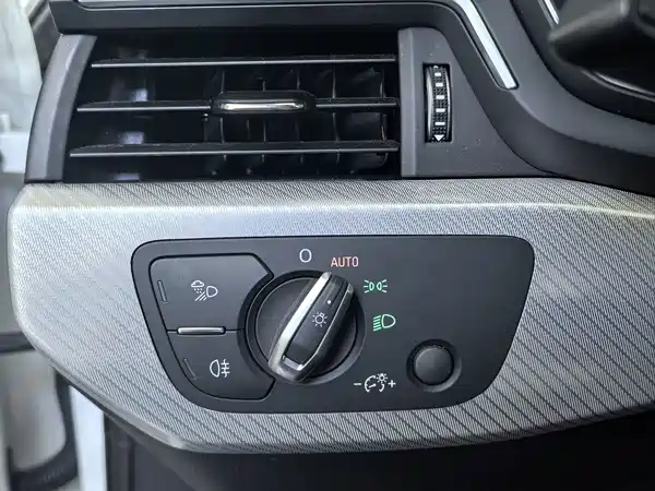 Audi A4L 2021