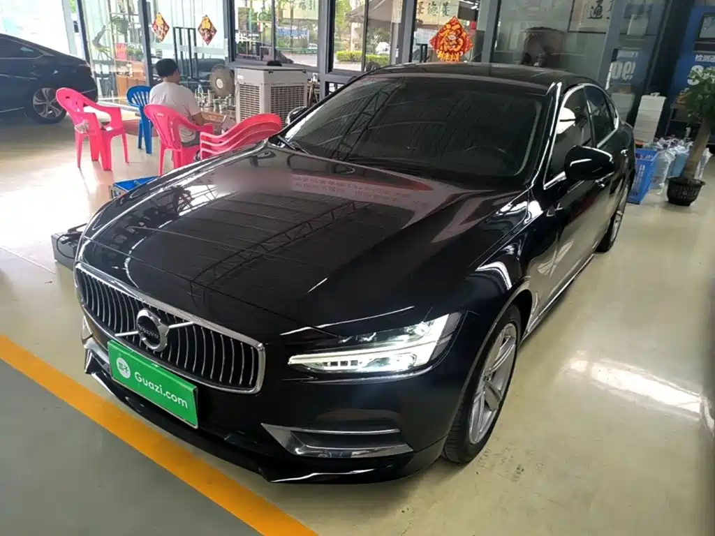 Volvo S90 2019 — фото 1