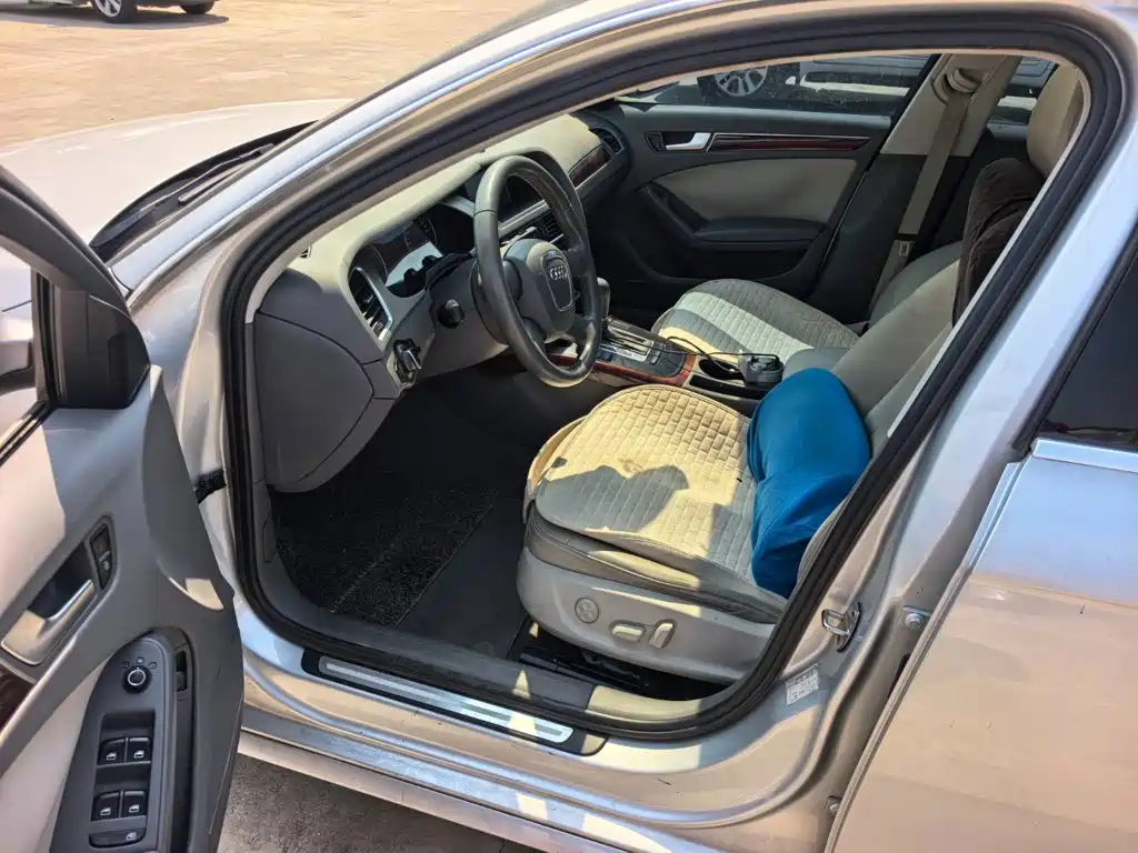 Audi A4L 2009