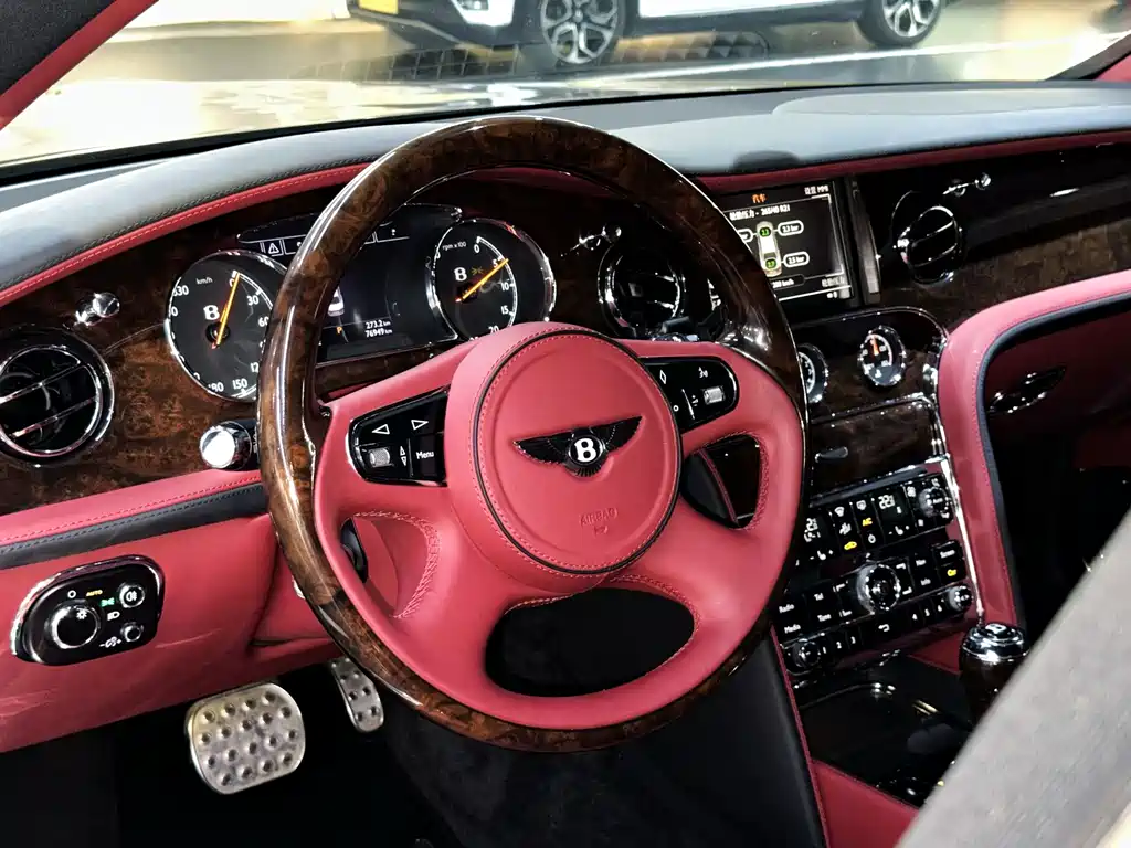 Bentley Mulsanne 2012 — фото 10