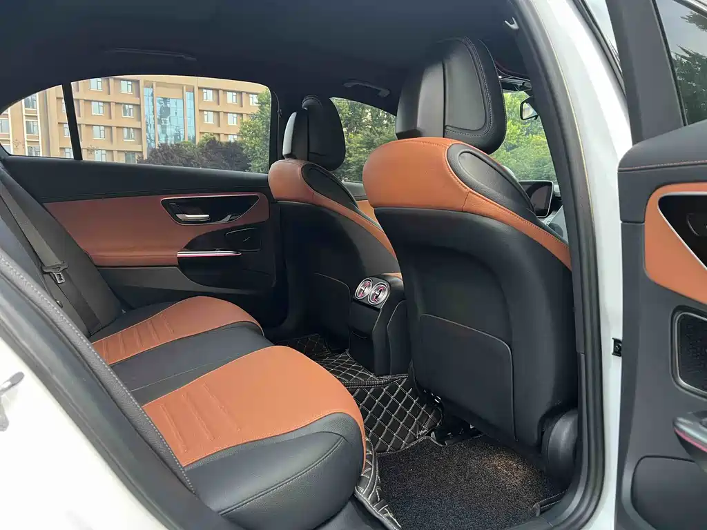 Mercedes-Benz C-Class 2023