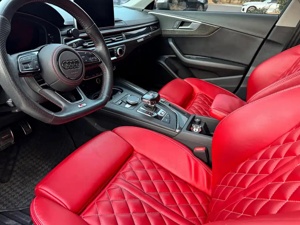 Audi A4L 2019