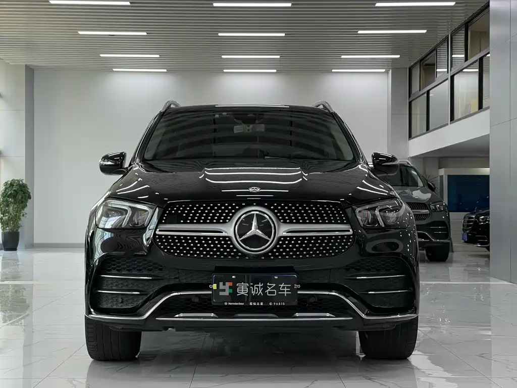Mercedes-Benz GLE 2020 — фото 2