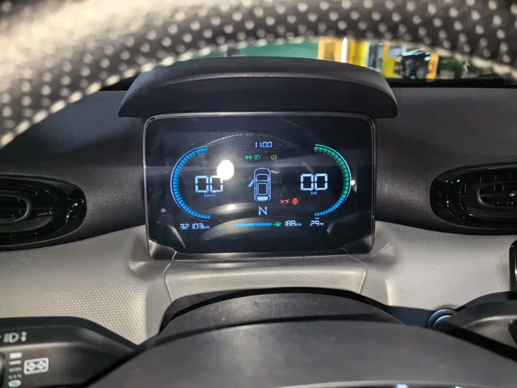 Leapmotor Zero Running T03 2022 — фото 12