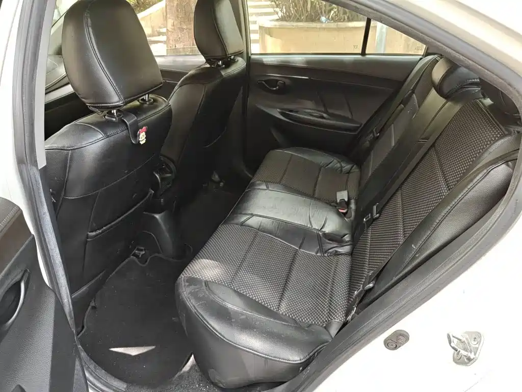 Toyota Vios 2015 — фото 15