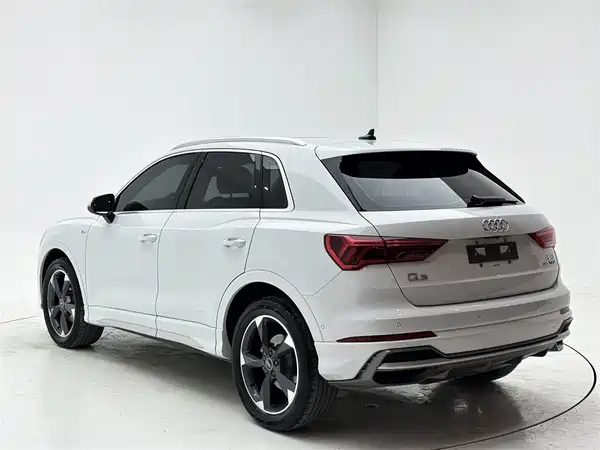Audi Q3 2022